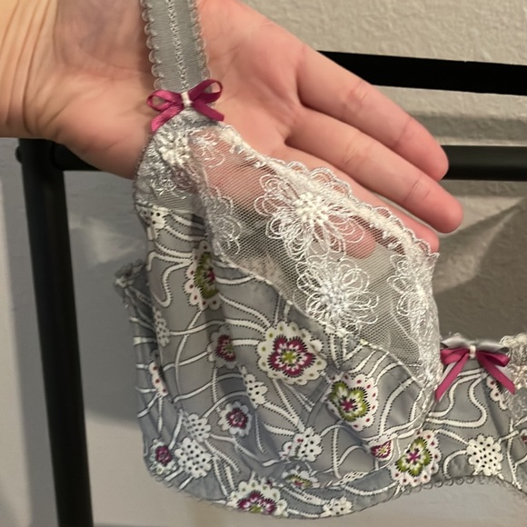 NWOT 30E FANTASIE Unlined bra with lace detail and cute flower pattern - Picture 2 of 5